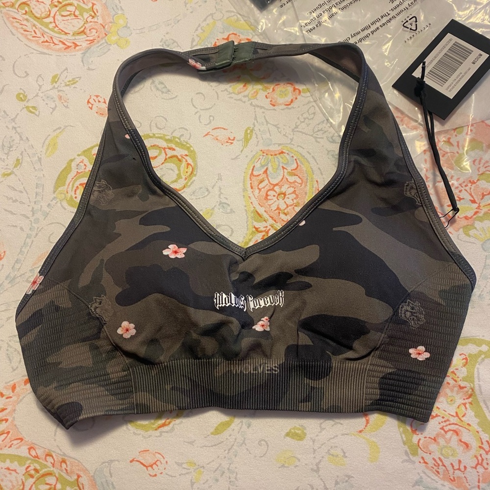 BNWT Darc Sport Camo Halter Bra